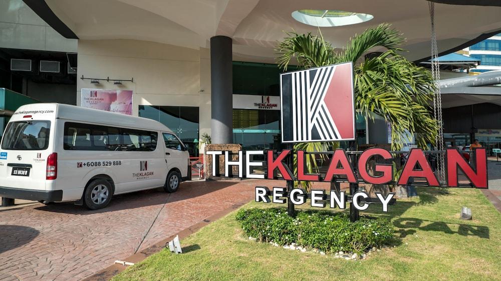 Hotel The Klagan Regency 1Borneo Kota Kinabalu Exterior foto